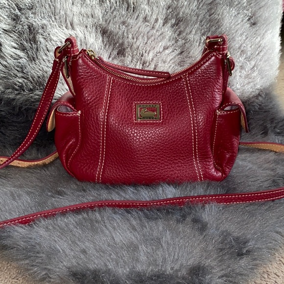 Dooney & Bourke Handbags - Like New Dooney and Bourke Red Portofino Leather pocket crossbody bag